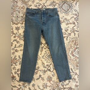 Levi's Women's 31 Wedgie Straight Jeans in Blue Big E